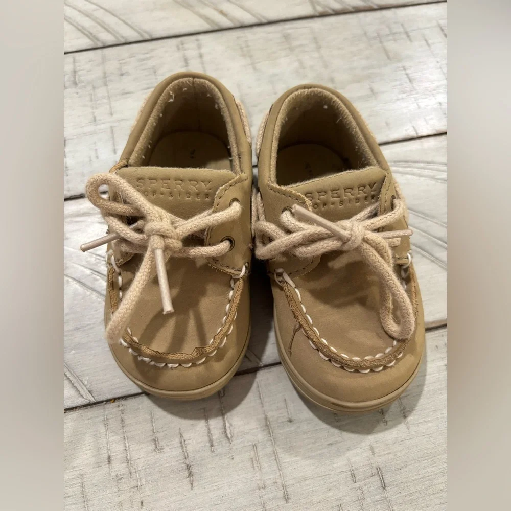 Sperry
3M - Picture 2 of 2